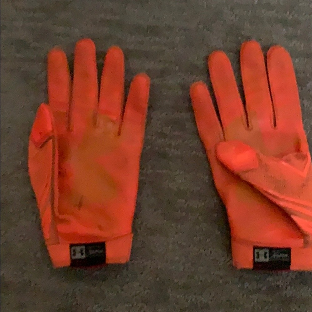 great under armour glove